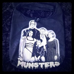 SOLD OUT no restock Munsters crossbody bag Horror